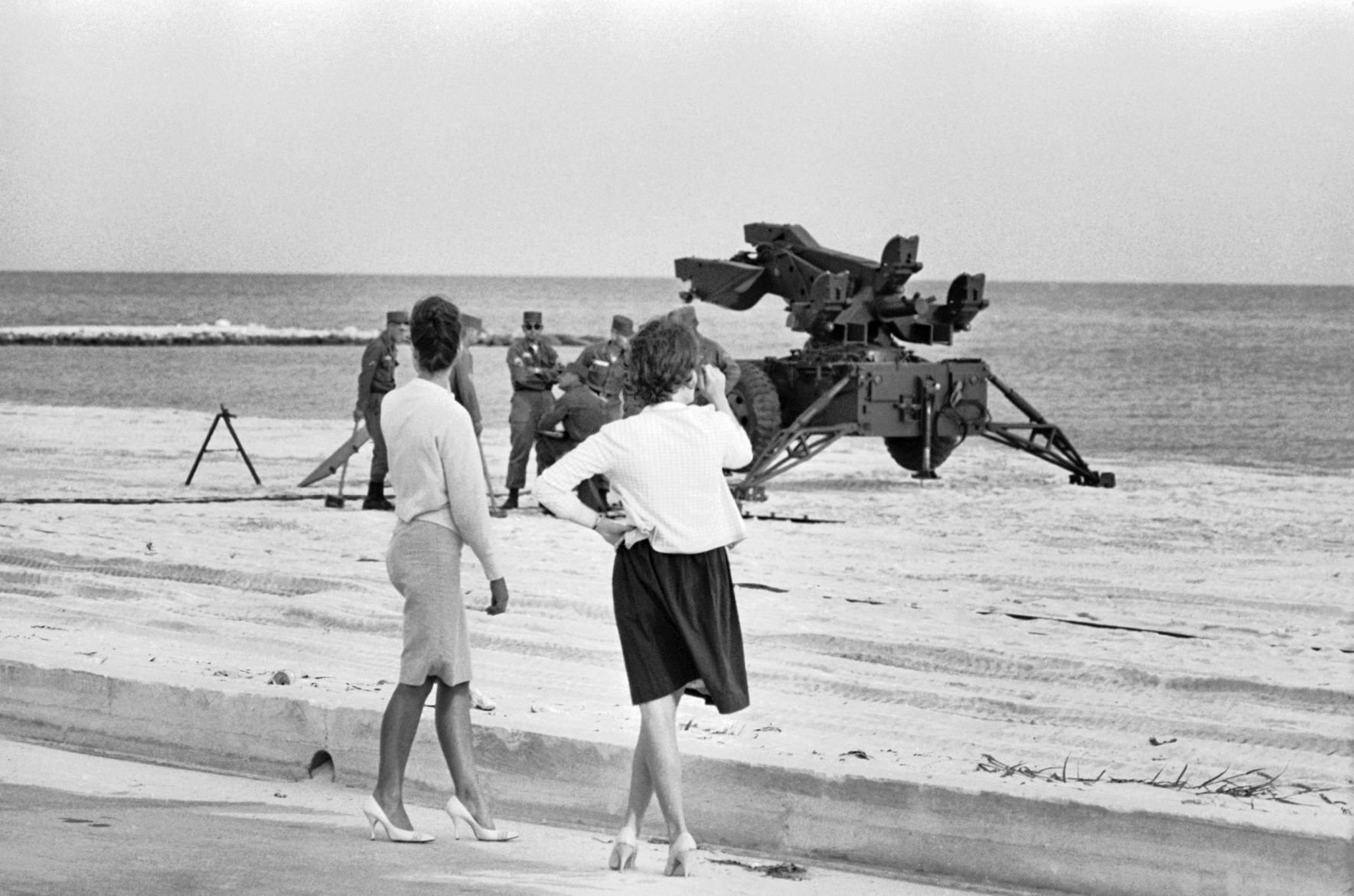 1962: Anti-aircraft Missile Launchers